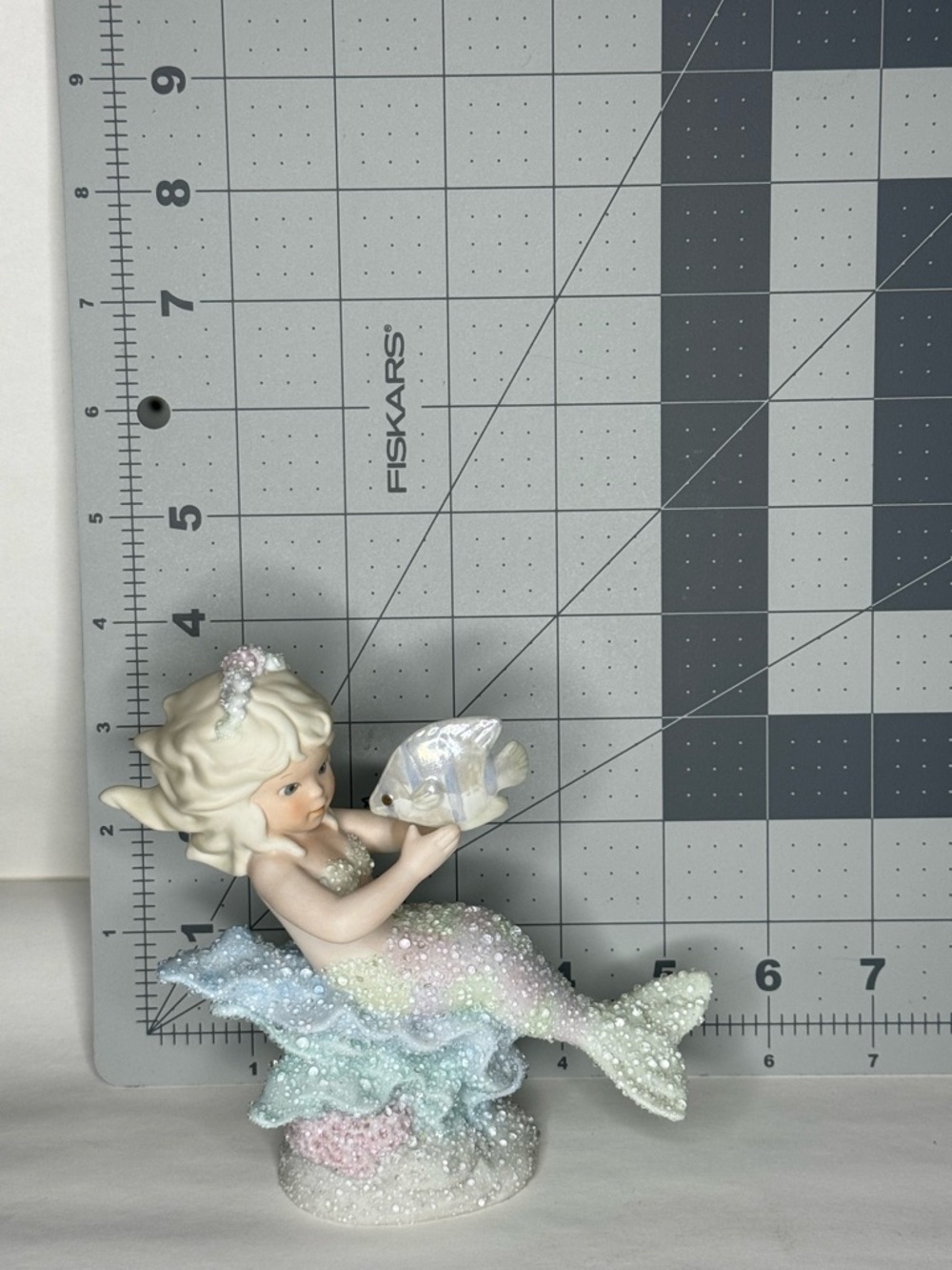 Enesco Coral Kingdom Mermaid Figurine “Seanna”-Holding Iridescent Fish